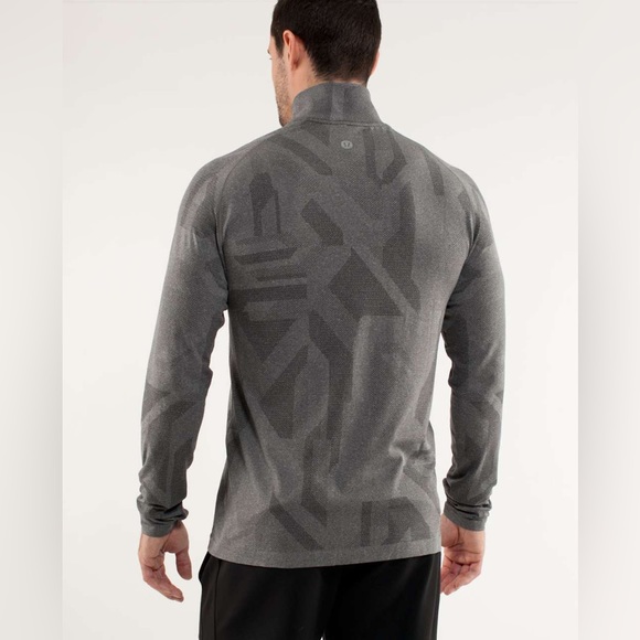 Lululemon Metal Vent Tech Half-Zip Long Sleeve (M) - Picture 7 of 9